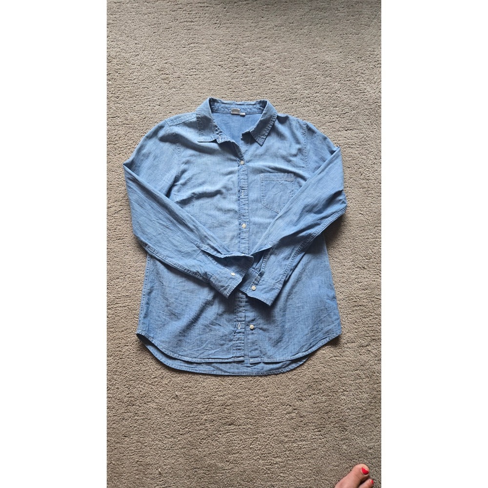 GAP Womens Blue Chambray Button Down Shirt Long Sleeve Cotton Light Wash Small